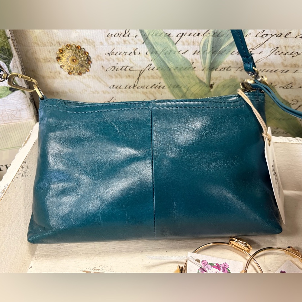 Hobo Darcy Crossbody